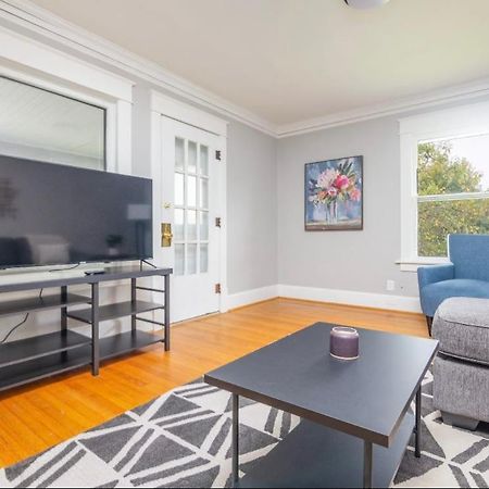 دي موين، آيوا Spacious 2 Bedroom Home Near Ingersoll & Downtown المظهر الخارجي الصورة